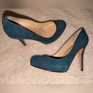 4" teal green platform pumps